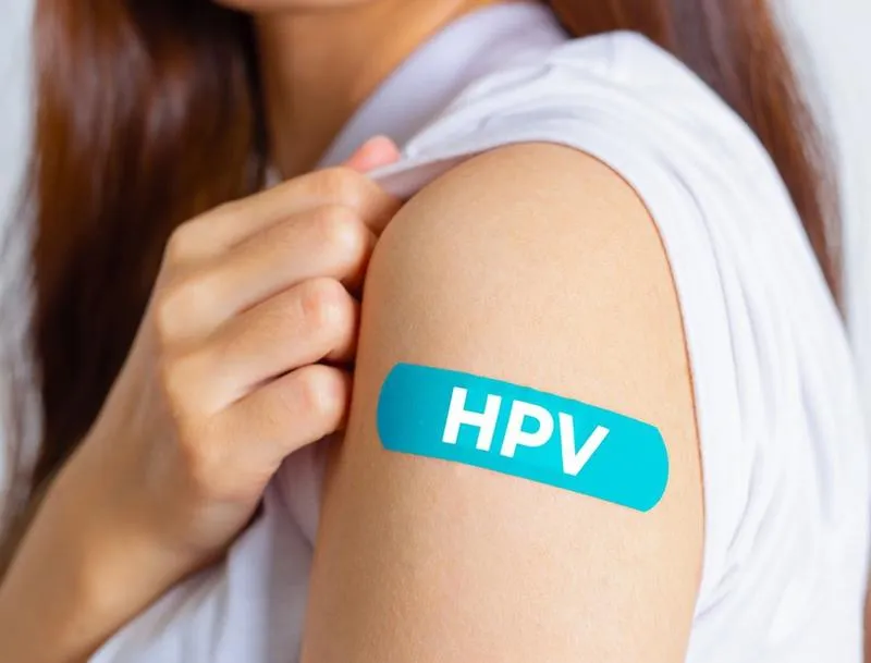 Các mũi tiêm HPV cách nhau bao lâu? Lưu ý cần biết khi tiêm HPV