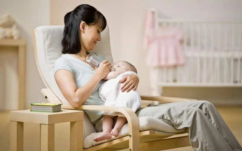 Cách làm tan cục sữa tắc không phải mẹ bầu nào cũng biết