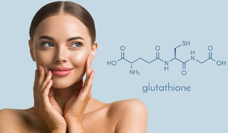 Có nên sử dụng Glutathione kết hợp Retinol không?