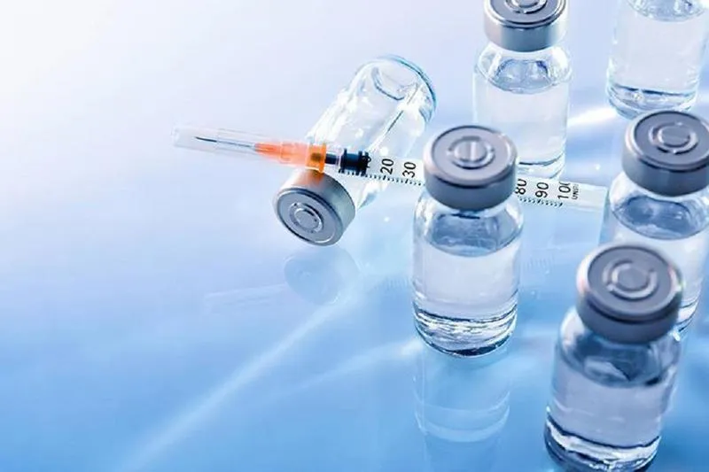 Đang có kinh có tiêm vaccine được không? Tiêm HPV có ảnh hưởng tới kinh nguyệt không?