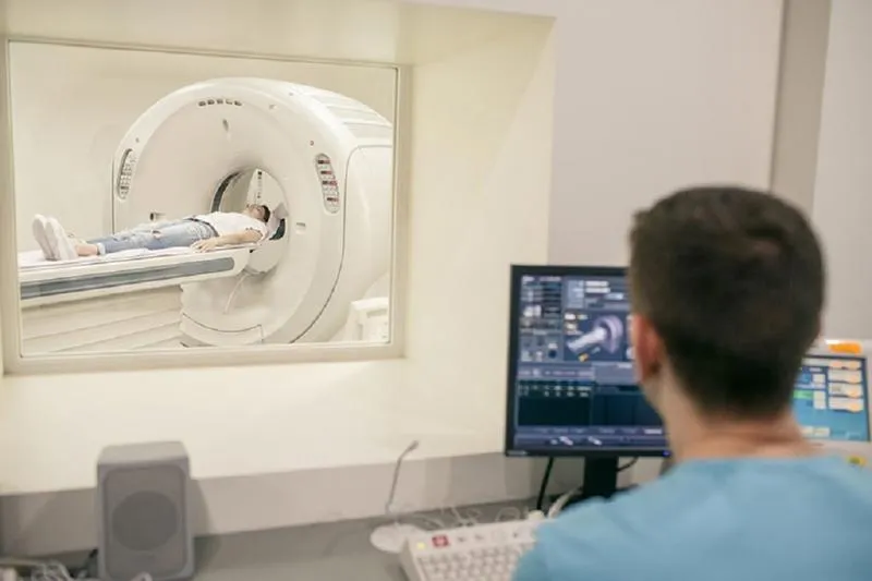 Phương pháp chụp MRI khớp vai là gì? Khi nào cần thực hiện chụp MRI khớp vai?