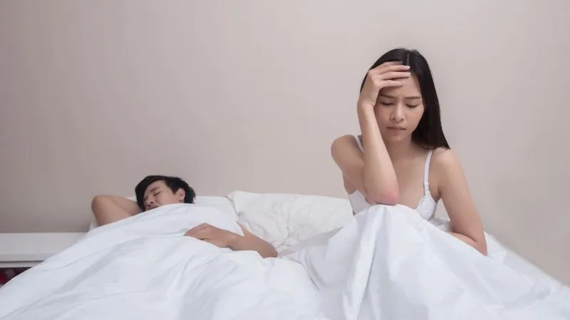 Quan hệ ra máu trước kỳ kinh nguyên nhân do đâu?