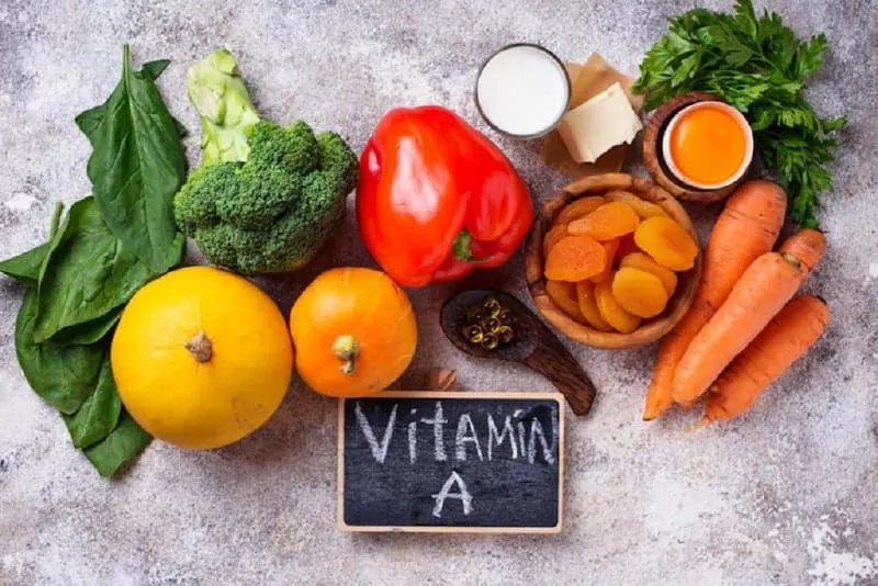 Uống vitamin A liều cao có nguy hiểm không? Độc tính khi uống vitamin A liều cao kéo dài