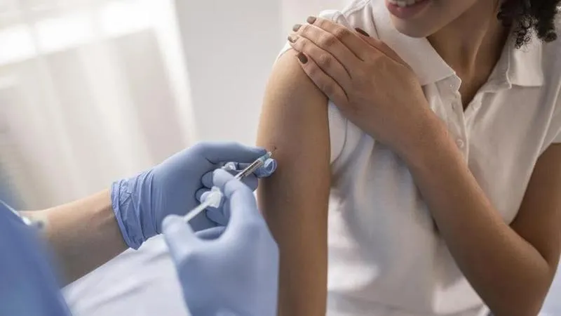 Vaccine HPV là gì? Giữa HPV vaccine gardasil 4 và 9 nên tiêm loại nào?