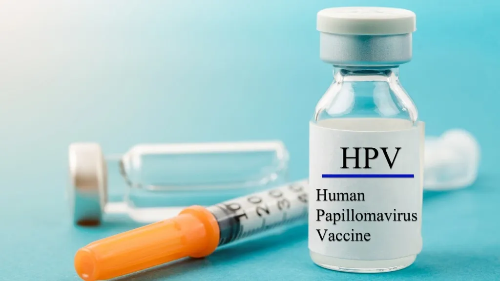 Các mũi tiêm HPV cách nhau bao lâu? Lưu ý cần biết khi tiêm HPV